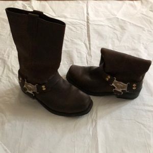 Harley Davidson brown boots.